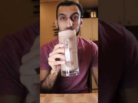 How to Make a Breakfast Smoothie (Ramadan Recipe)