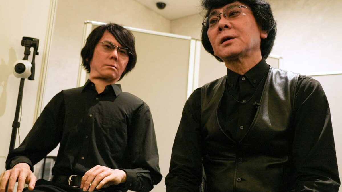 This professor asked his robot clone about the future: ‘I think robots will coexist with people. Robots are the mirror of human beings’