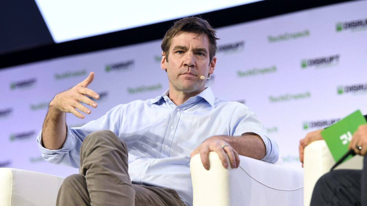 Exclusive: Venture giant a16z crypto targeting around $2 billion for its fifth fund amid blockchain market downturn, sources say