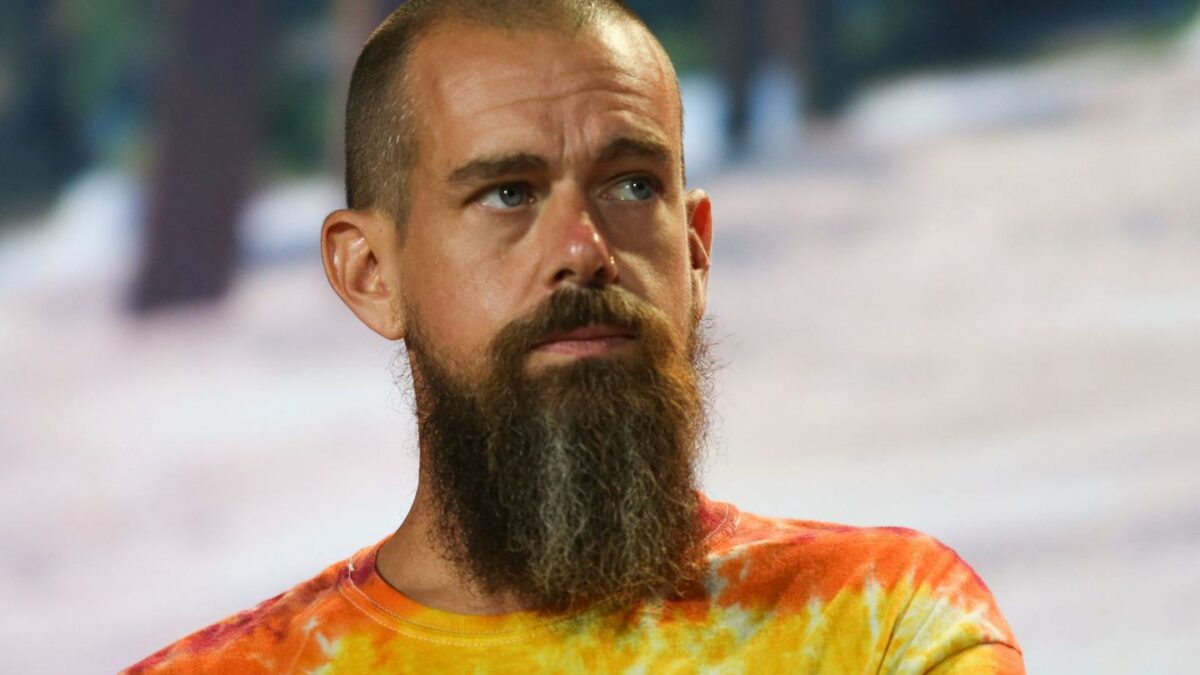 Jack Dorsey and Roelof Botha think AI can make middle management obsolete 
