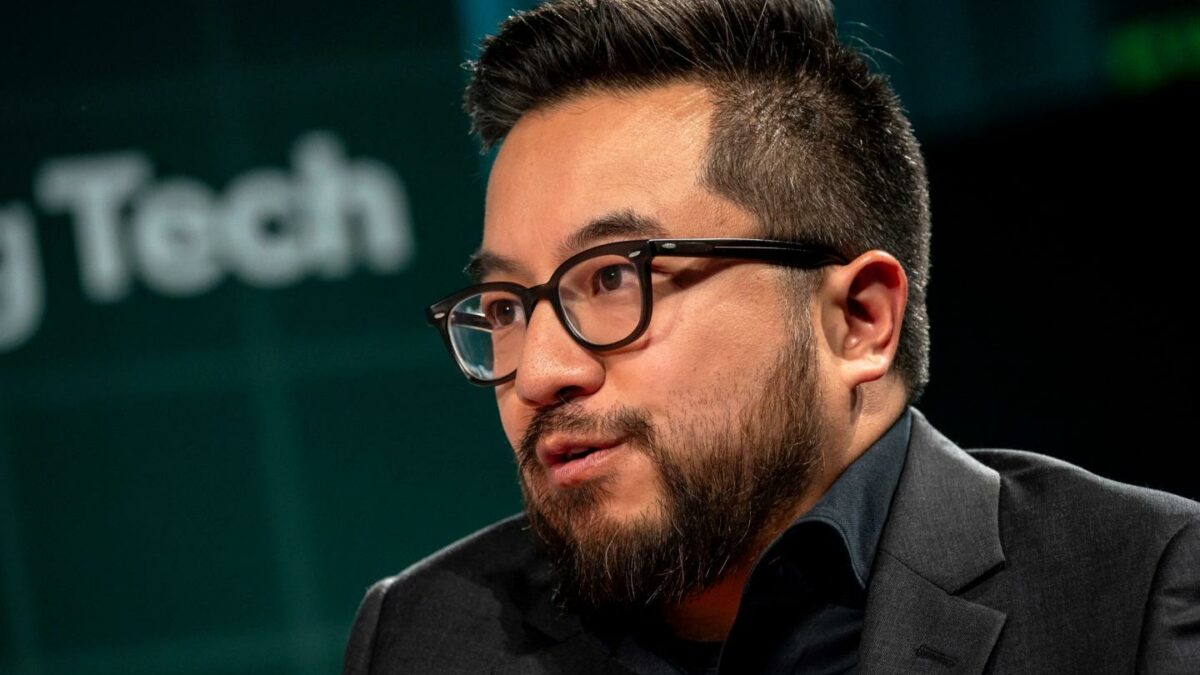 Famed startup incubator Y Combinator will let founders receive funds in stablecoins