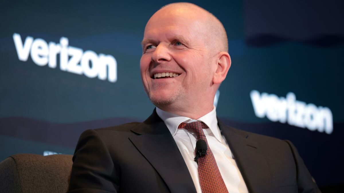 Mastercard to acquire crypto startup BVNK for up to $1.8 billion in largest stablecoin deal to date