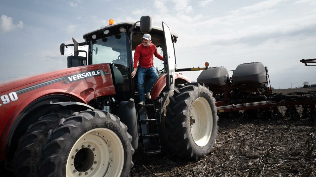 U.S. says China to buy $17 billion of agricultural goods annually
