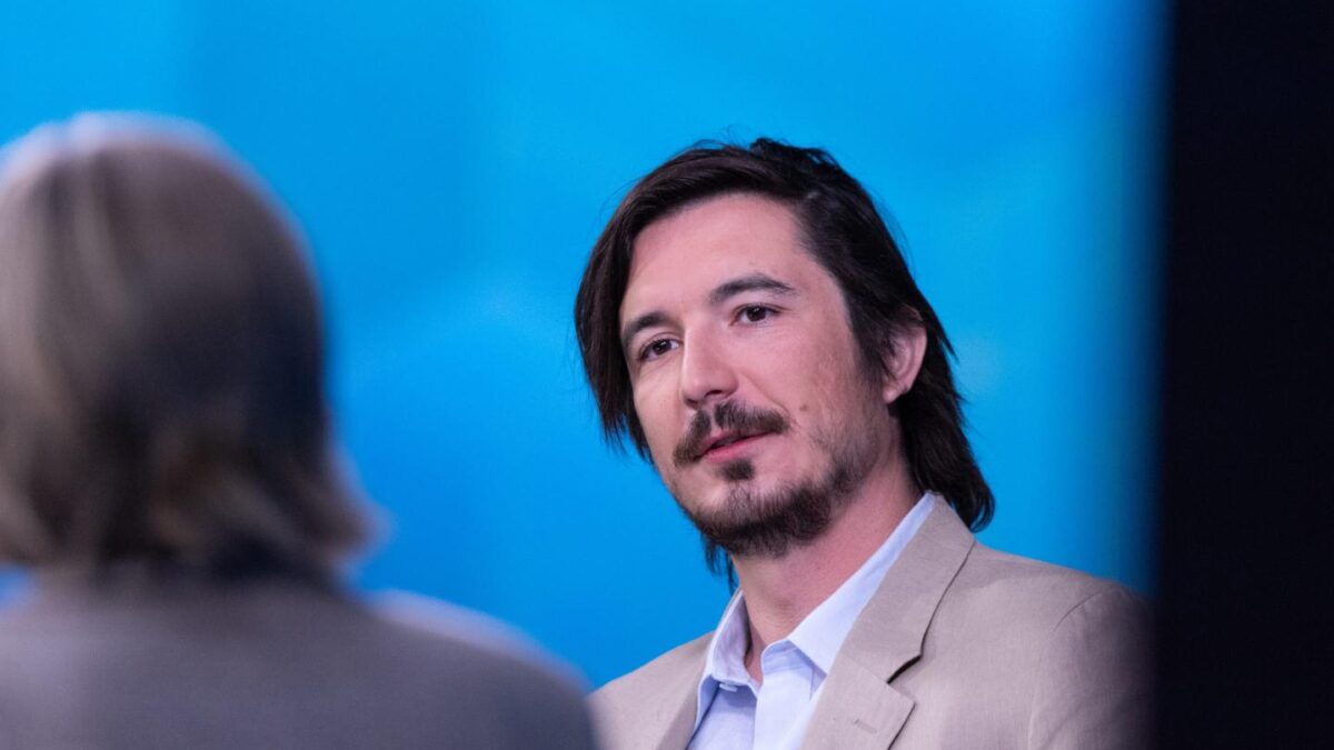 Robinhood ‘hulk smashes’ earnings as push to diversify revenue pays off