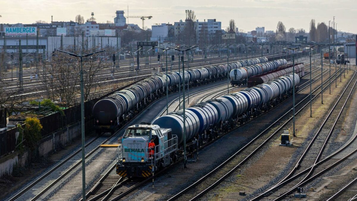 Why oil traders are rushing to trade on crypto platform Hyperliquid
