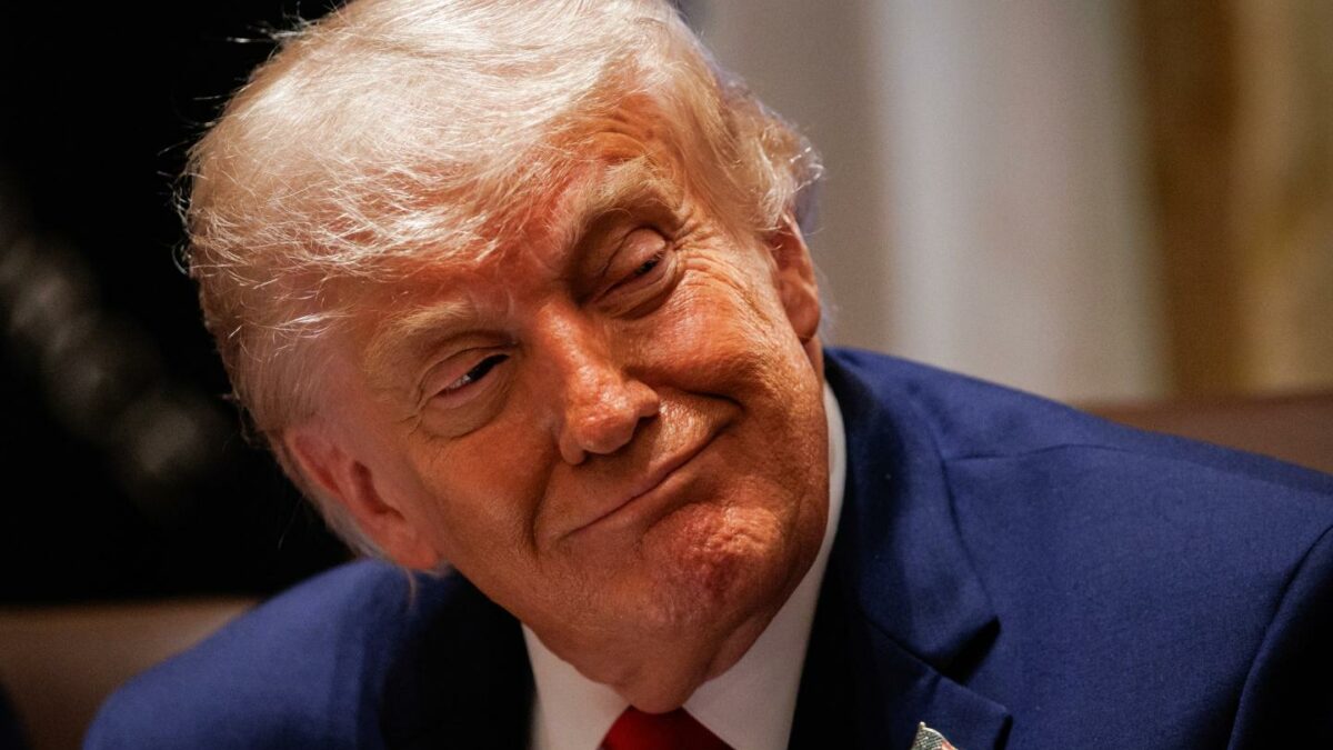 ‘A witches’ brew’: Washington’s ethics establishment reacts to Trump’s $2.2 billion windfall—they’re shocked but not surprised