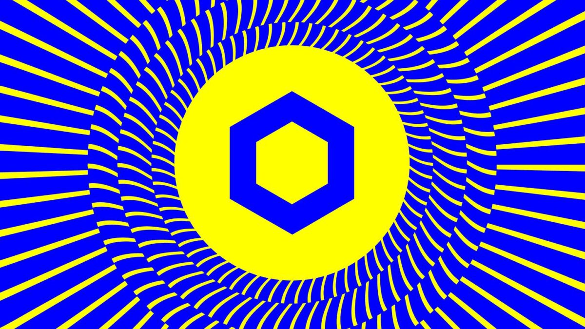 Renewed investor interest boosts Chainlink's LINK 12% this week.