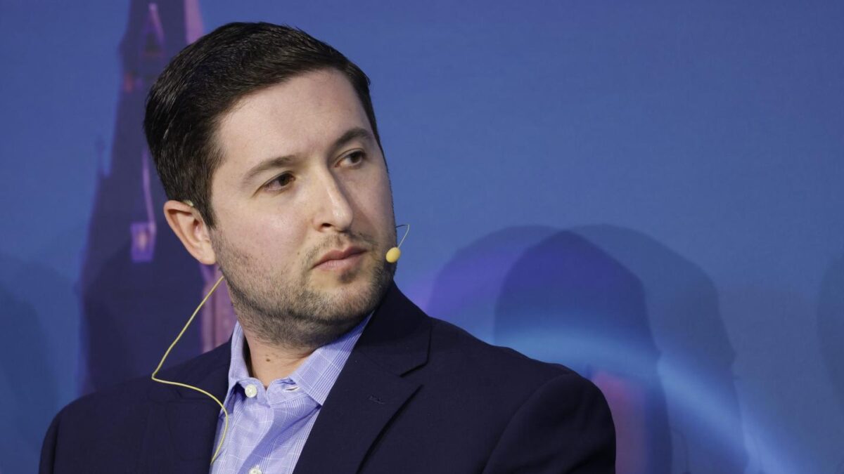 Michael Sonnenshein will step down as Grayscale's CEO on Aug. 15.