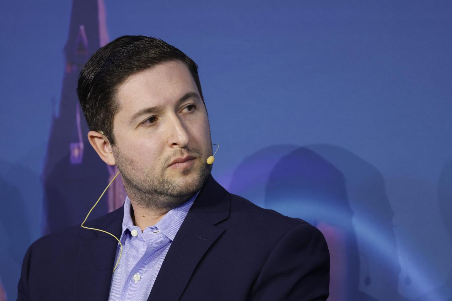Michael Sonnenshein will step down as Grayscale's CEO on Aug. 15.