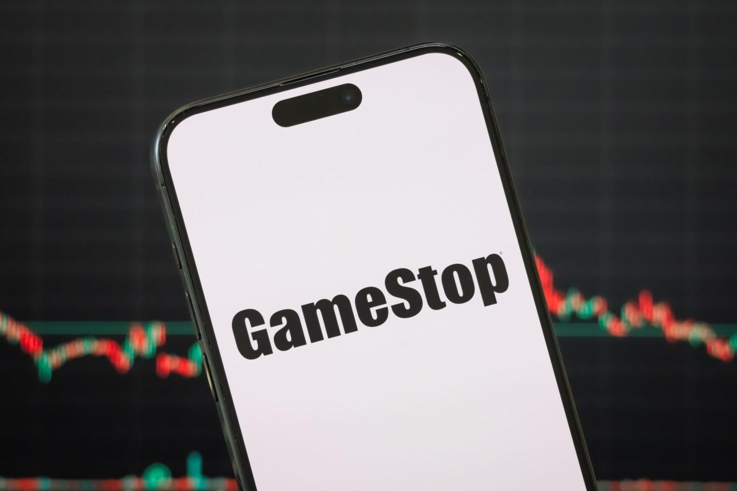GameStop announced that it has raised $1.5 billion in a private offering on Tuesday.