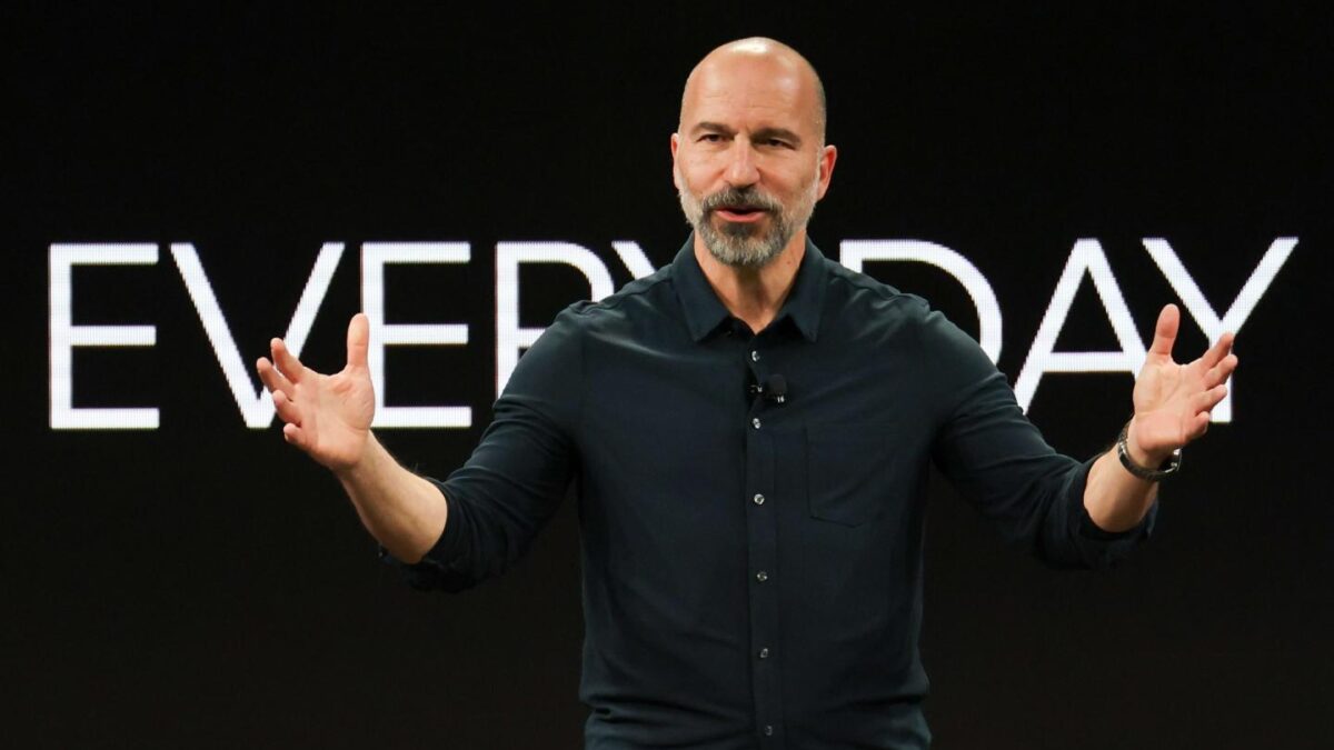 Dara Khosrowshahi speaks on stage in May 2025.